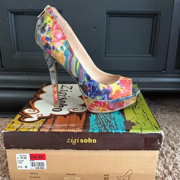 Zigi Soho Colorful Floral Platform Heels - Picture 1 of 5